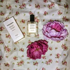 🩷 Gloss Moderne universelle